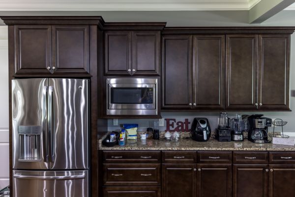 Kitchen Cabinet Refinishing Service